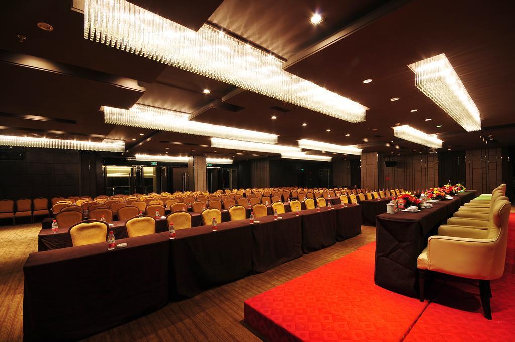 Xichang Minshan Hotel Exteriör bild